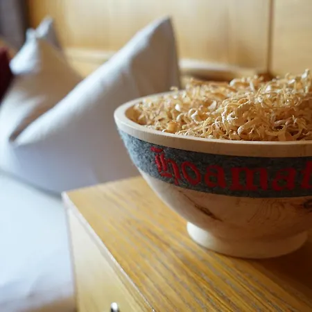 Cornelia לינה וארוחת בוקר 3*