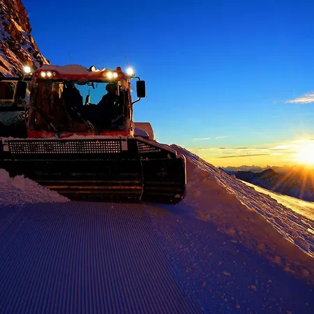 Cornelia Couette-café